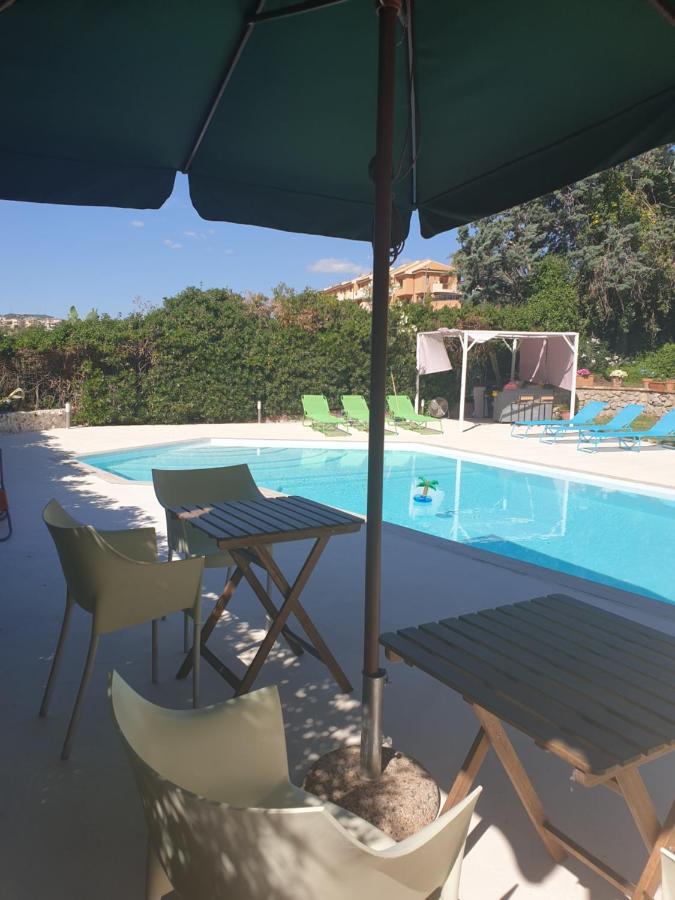 Villa Flore - Penthouse - Apartment In Villa Casteldaccia Dış mekan fotoğraf